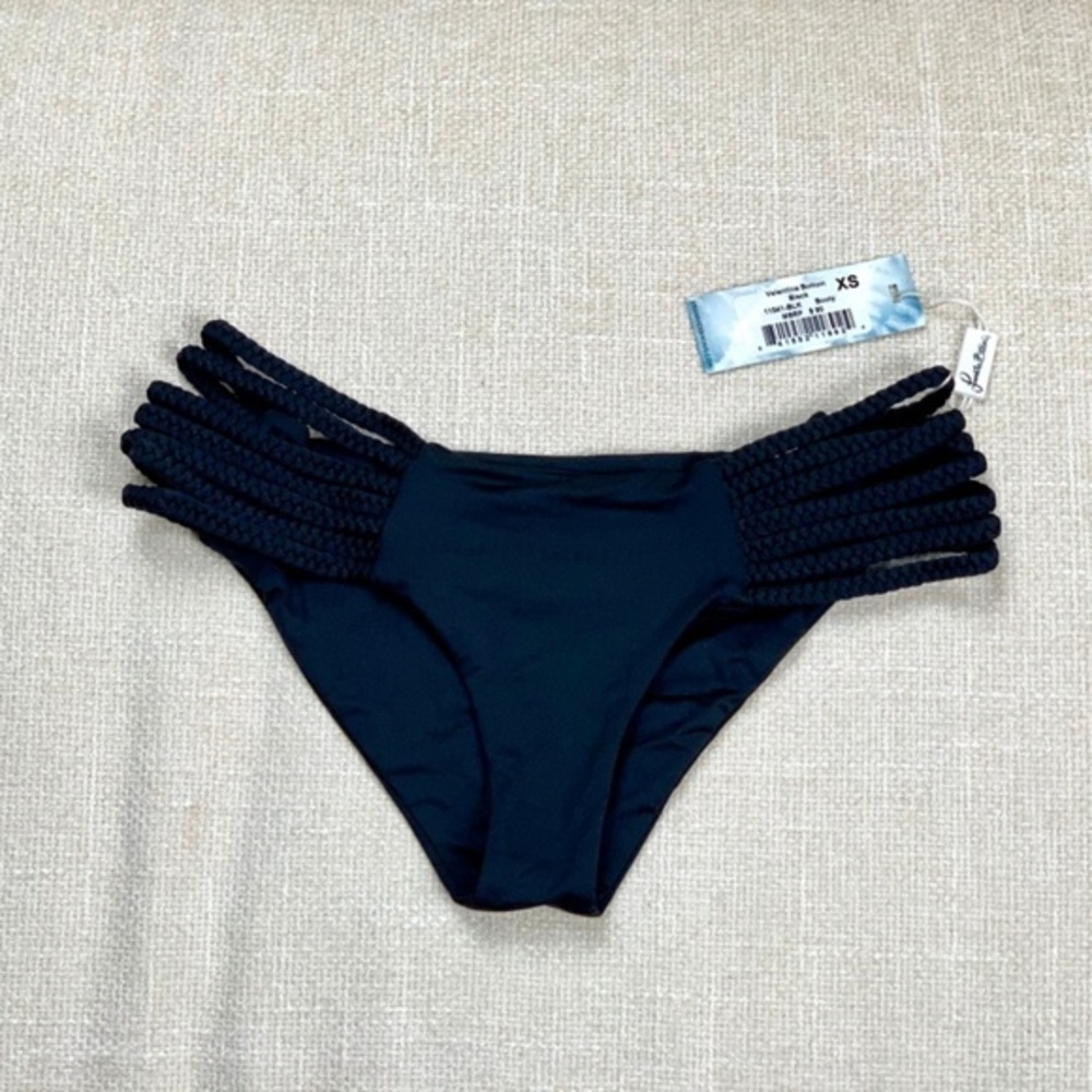 NWT Frankie's Valentina Bottoms in Blk
